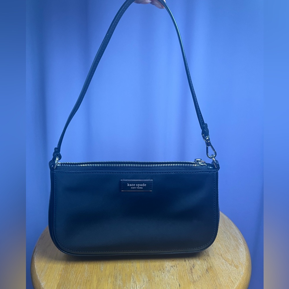 ‼️SOLD‼️ Kate Spade Sam Icon KSNYL nylon Clutch